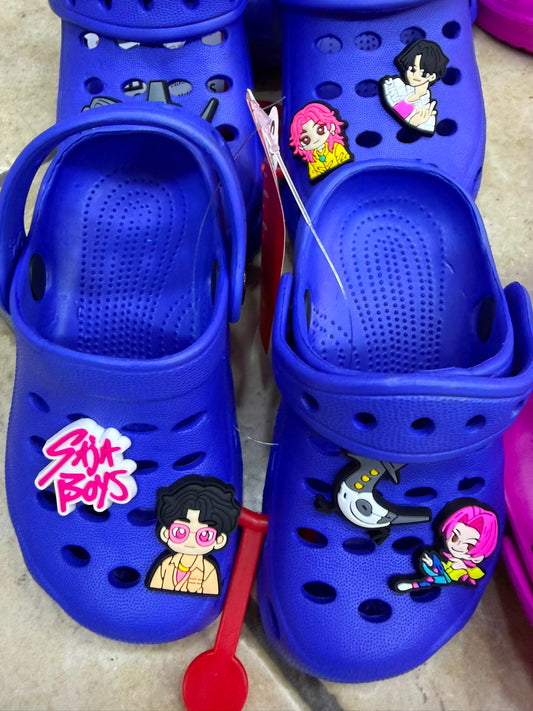 CROCS SAJA BOYS KPOP