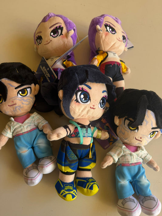 KPOP PELUCHE 20 CM